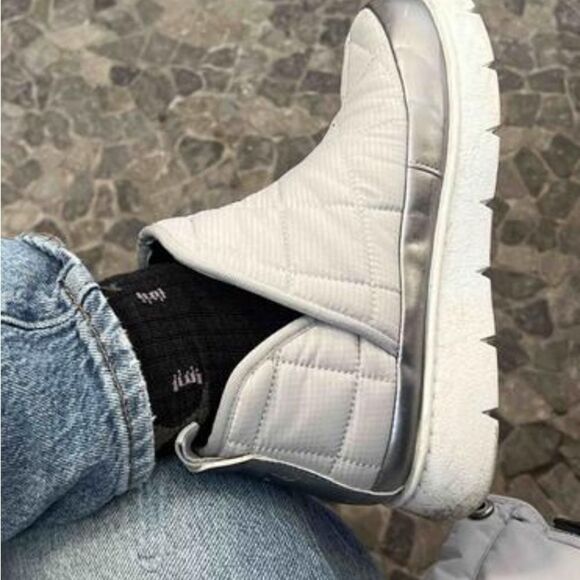 Marc Fisher Quilted Pull On Bootie Medium Grey - Picture 10 of 10